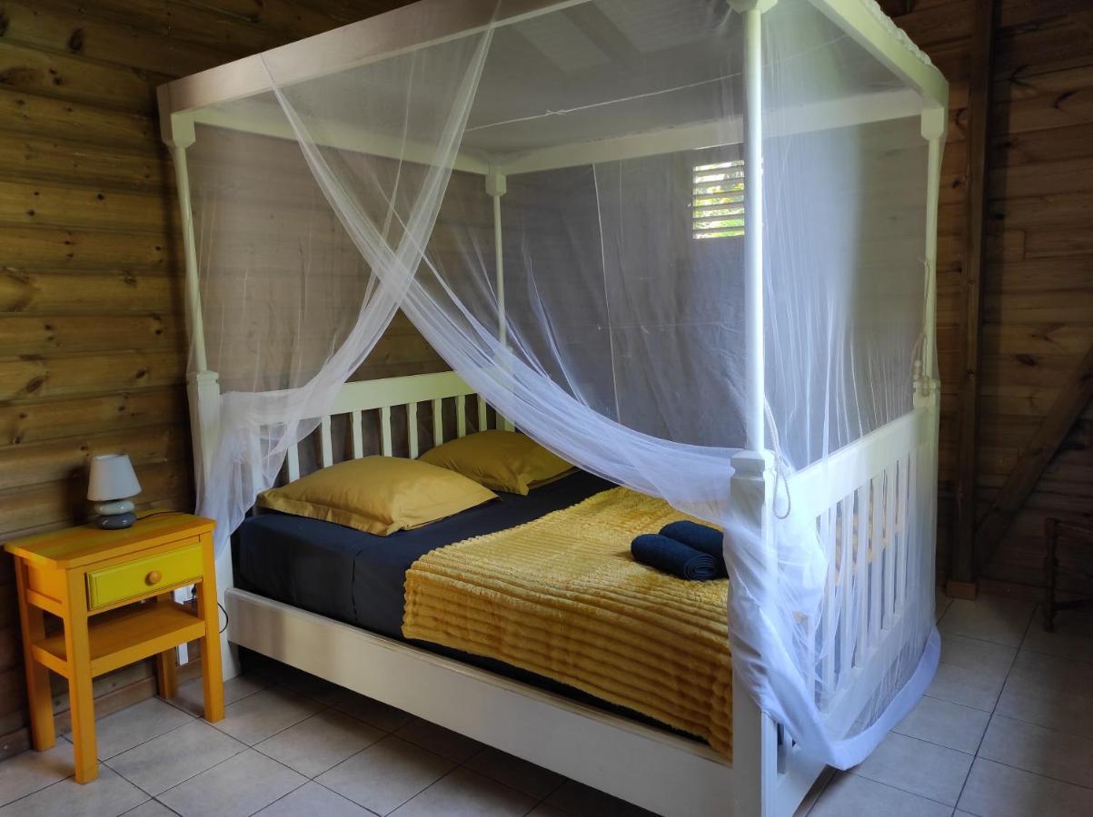 Le Tri Haut De Bellevue - Bungalow Colibri Pointe-Noire Buitenkant foto