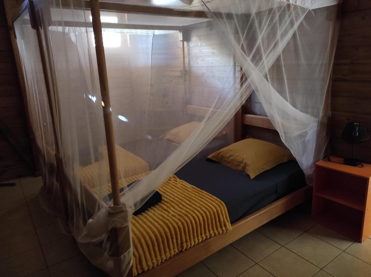 Le Tri Haut De Bellevue - Bungalow Colibri Pointe-Noire Buitenkant foto