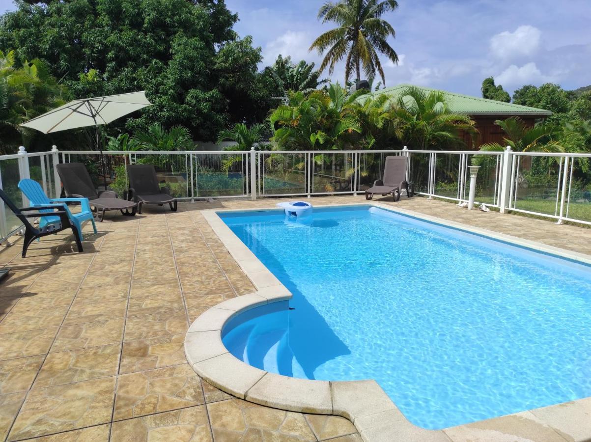 Le Tri Haut De Bellevue - Bungalow Colibri Pointe-Noire Buitenkant foto