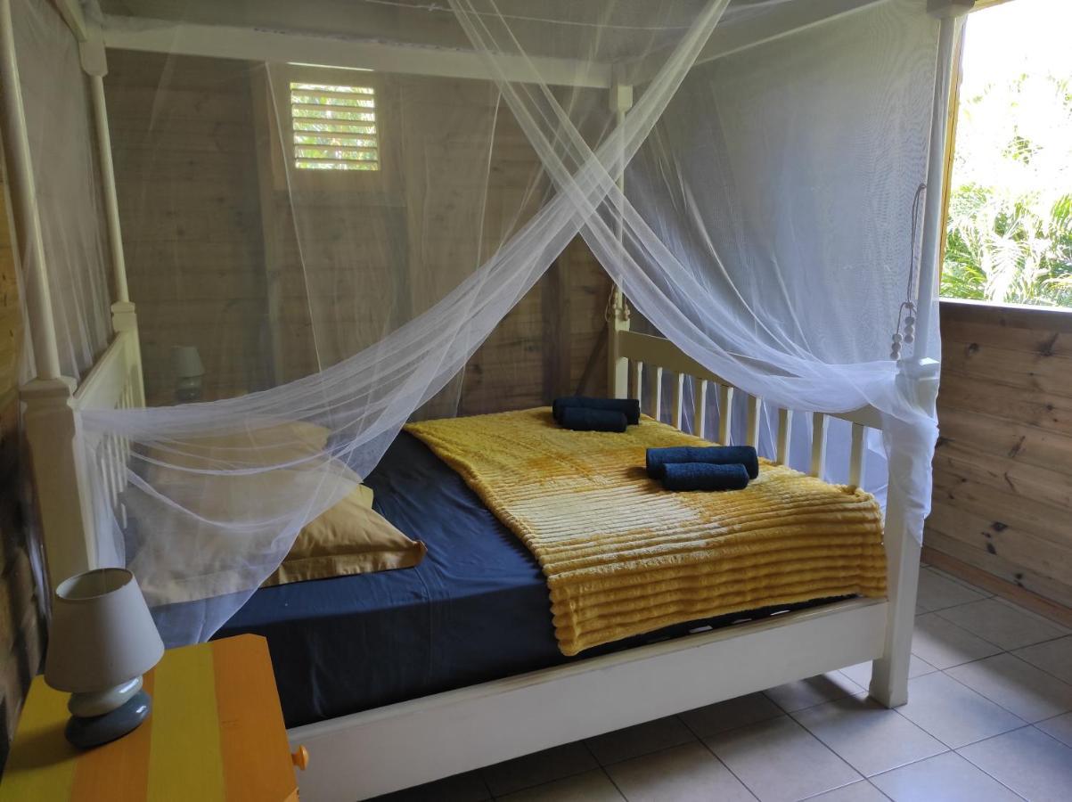 Le Tri Haut De Bellevue - Bungalow Colibri Pointe-Noire Buitenkant foto